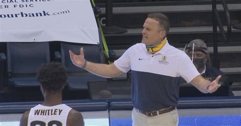 Wood helps Murray State cruise past Middle Tennessee 75-54